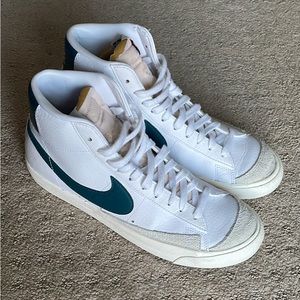 Nike Blazers 9